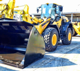 Čelní lopata pro Komatsu